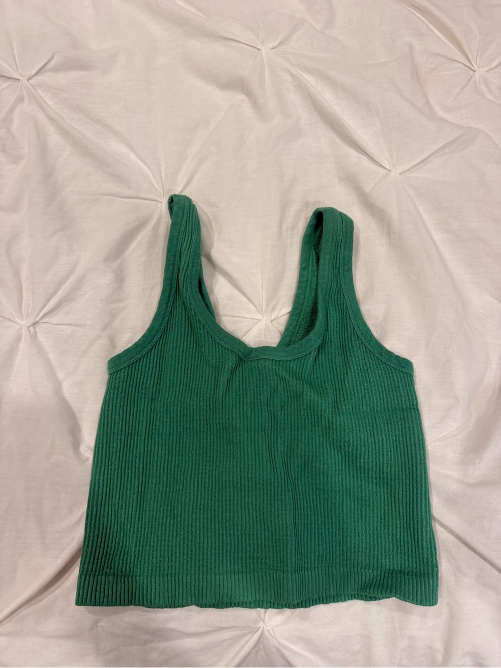 Women’s green athletic top - Picture 2 of 2